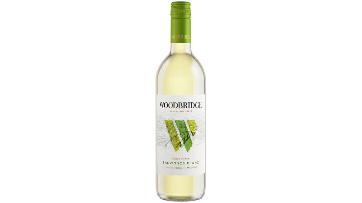 WOODBRIDGE SAUV BLANC